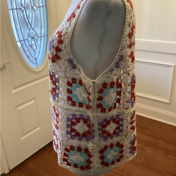 Diva Multicolor Crochet Tank Top - Picture 2 of 3